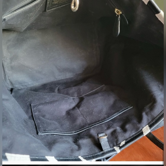 Coach Zebra Print Oversized Tote In Black & White Leather #33915 - Picture 7 of 11